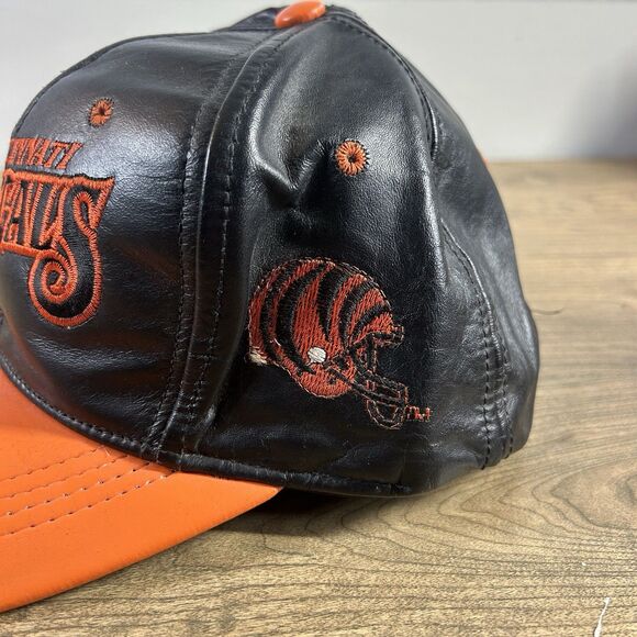 Vintage Cincinnati Bengals Leather Snapback Hat Modern Brand USA Team NFL OSFA - Picture 6 of 12